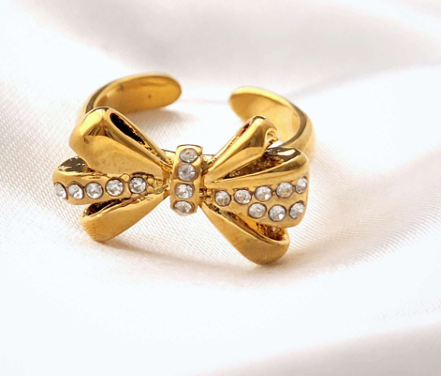 Bow Elegance Adjustable Ring