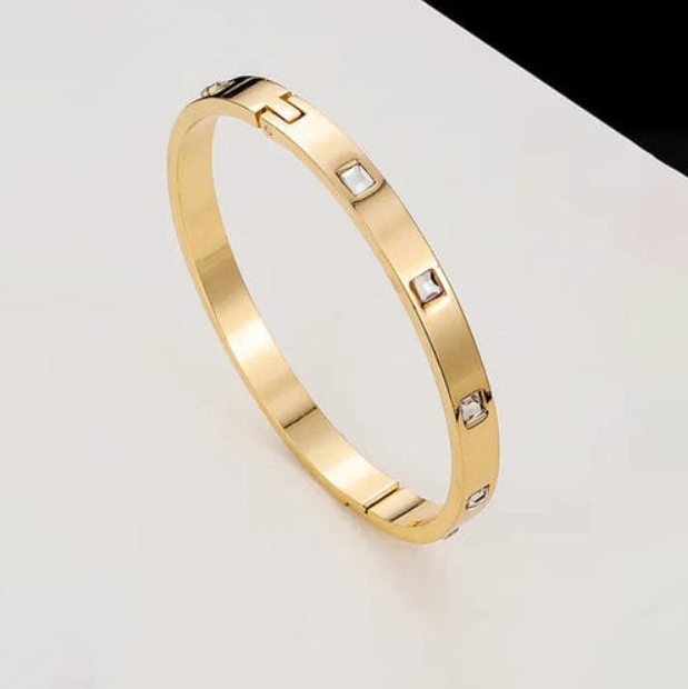 Modern Luxe Gold Cuff