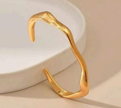 Liquid Flow Cuff Bracelet