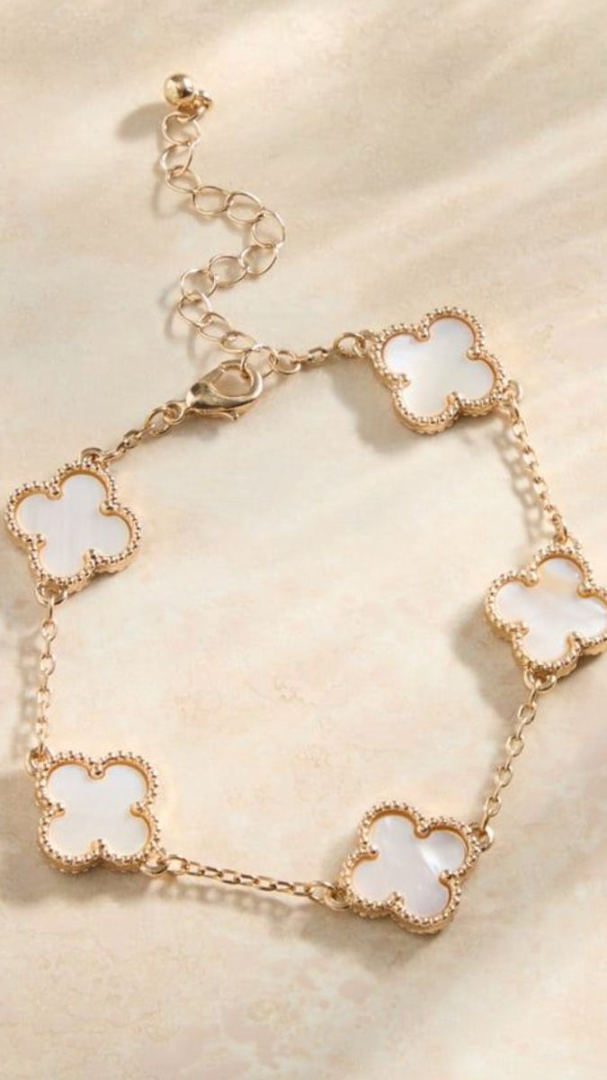 Clover Bracelet with White Inlay